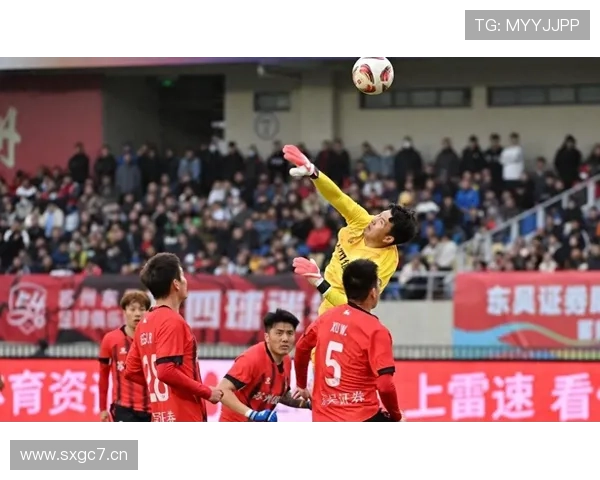 中甲联赛精彩纷呈 各队争夺激烈 上演顶级赛事角逐 - 副本